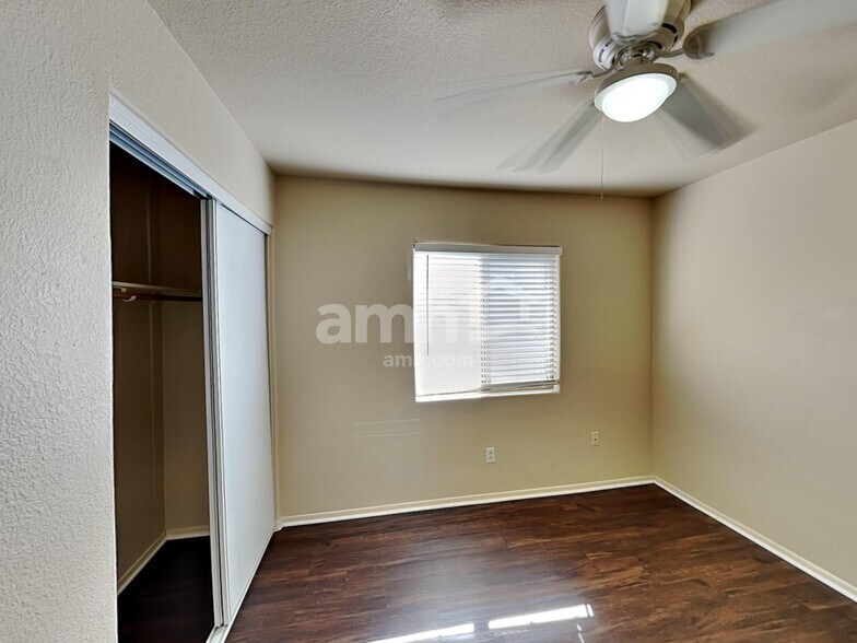 Building Photo - 15585 N Gil Balcome