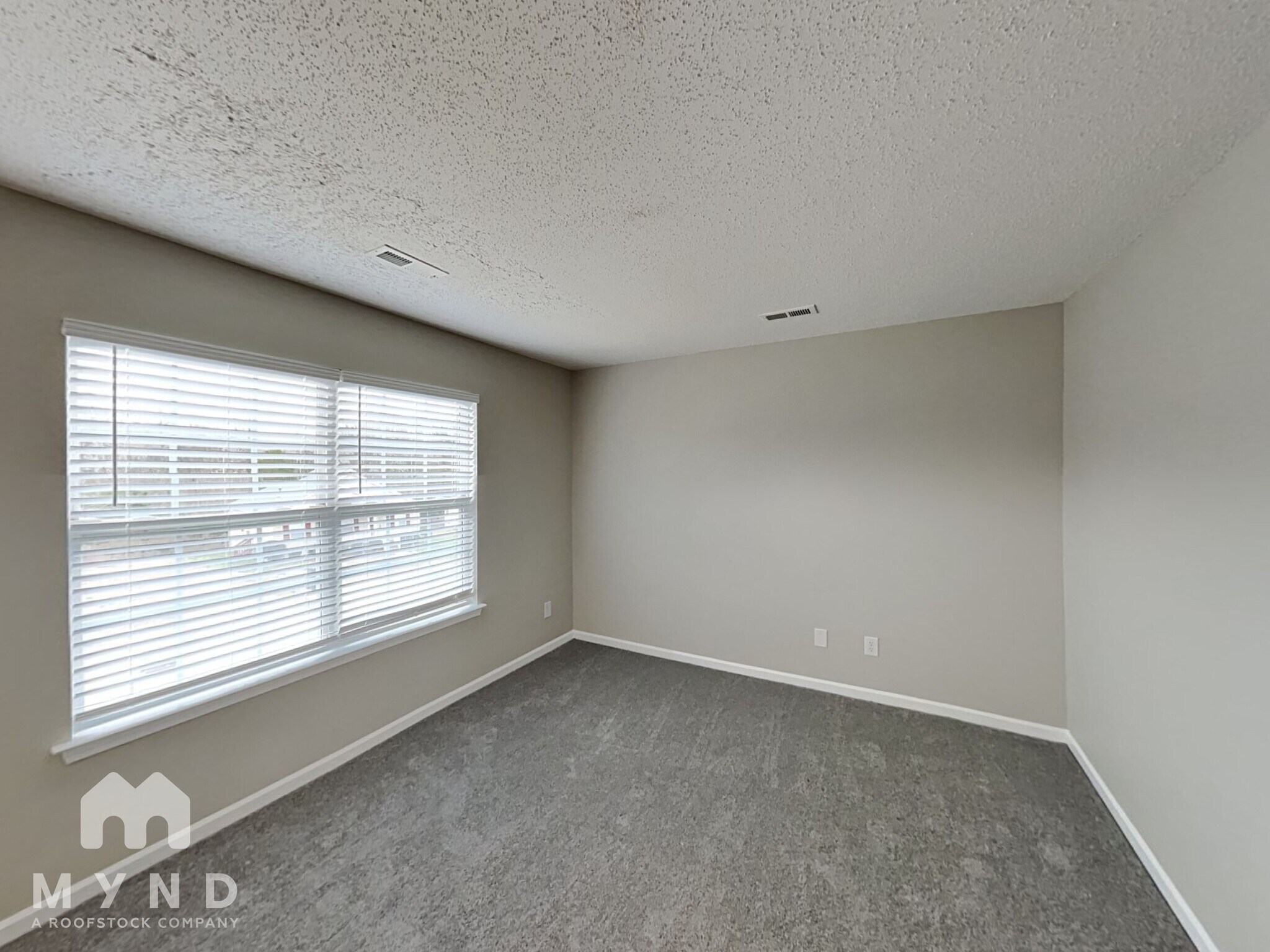 Building Photo - 11550 Stewarts Crossing Dr