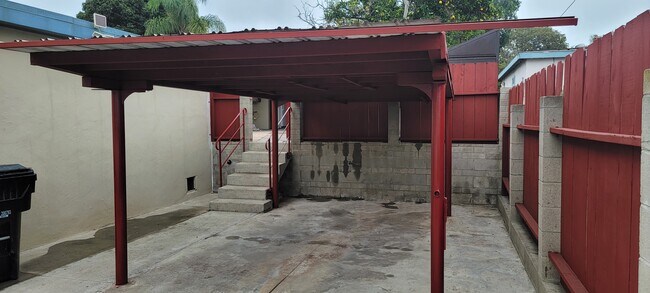 Building Photo - 3244 Clairemont Dr