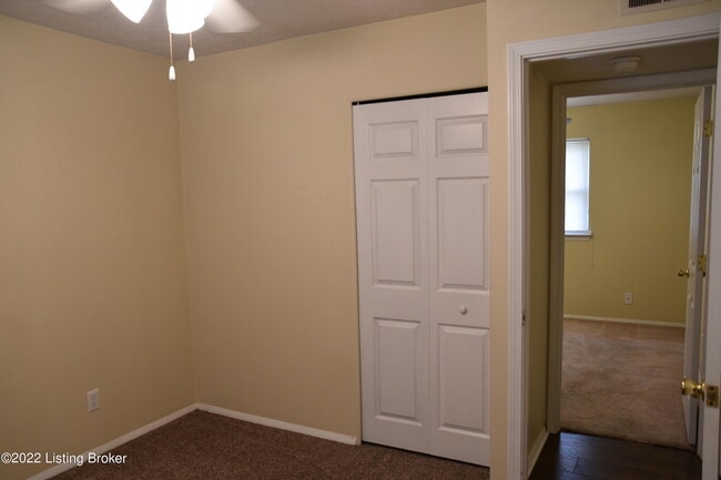 Building Photo - 11408 Center Hill Ct