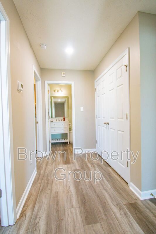 Building Photo - 4918 Yorkchester Dr