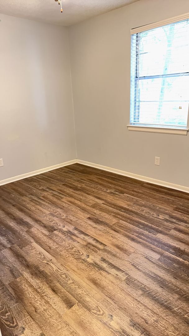 Building Photo - Cozy Two Bedroom Duplex on South End HHI