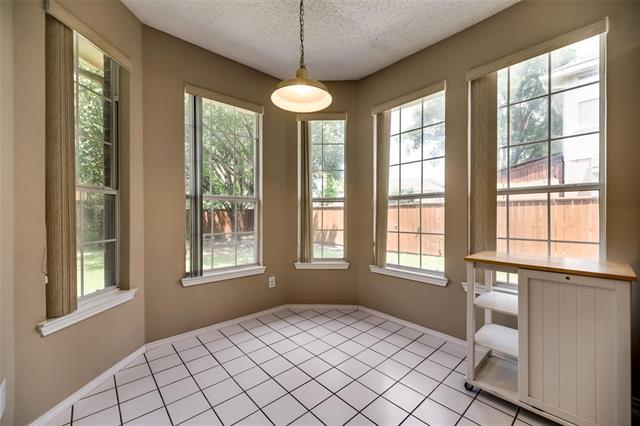 Building Photo - 2113 Glenmont Dr