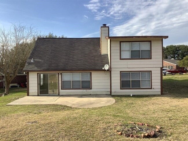 Building Photo - 13318 Hilltop Cir