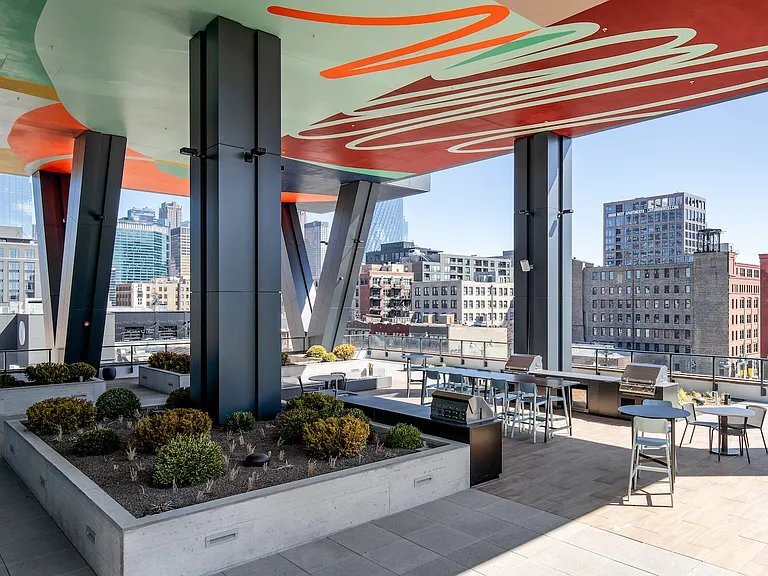 Building Photo - 164 N Morgan St