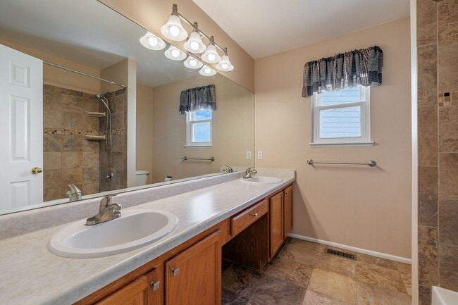 Building Photo - Beautiful 4 bedroom 2-story home in 80925