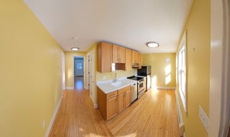 Building Photo - 571 Merrimac St