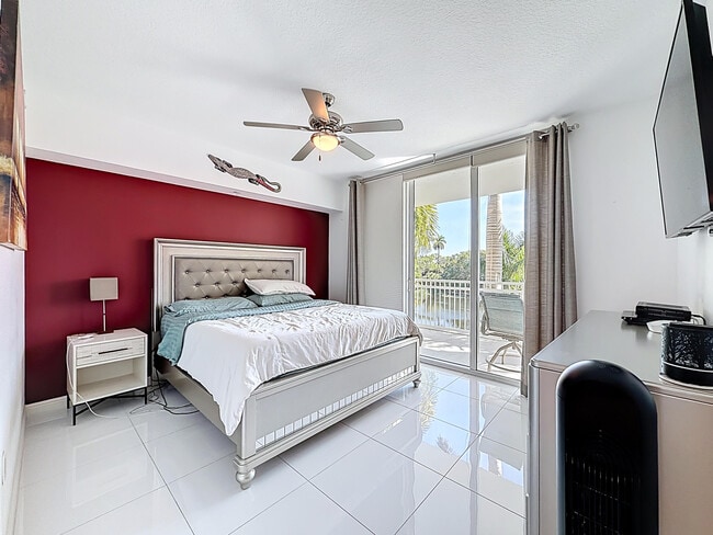 Building Photo - 450 N Federal Hwy