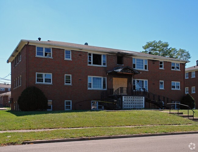 Primary Photo - 148 Surfside Dr