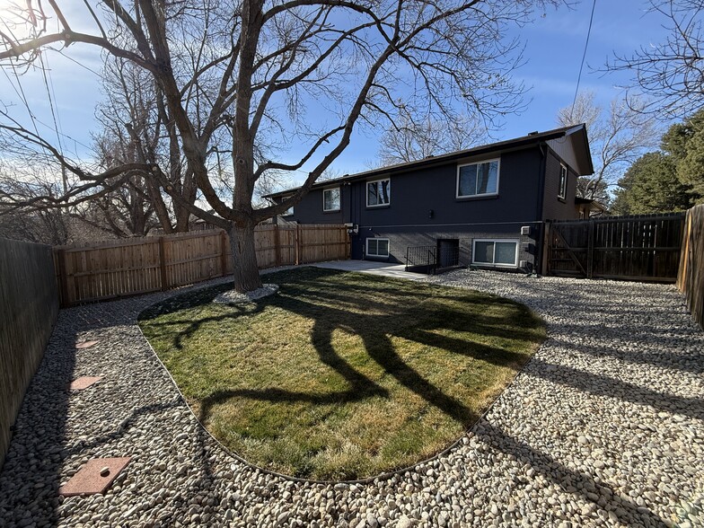 NEW Landscaped Yard and Patio - 5918 Newcombe Ct