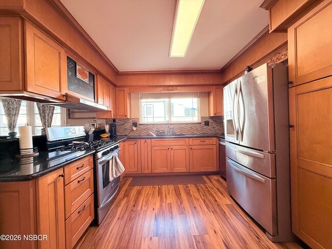 Building Photo - 4031 Hillview Rd