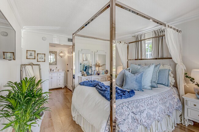 Building Photo - 5560 Tamberlane Cir