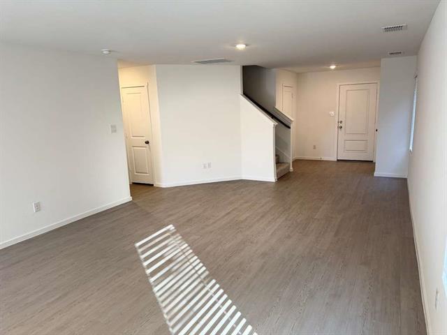 Building Photo - 205 Bable Run Dr