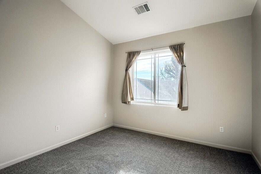 Building Photo - 9622 W Coco Cir