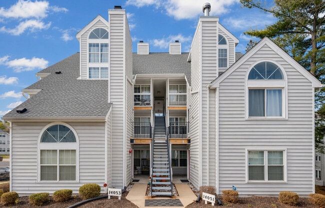 Building Photo - 14053 Vista Dr