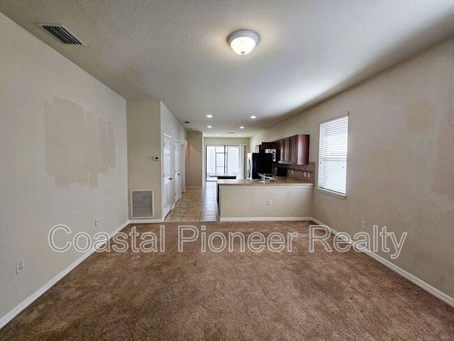 Building Photo - 6302 Magnolia Park Blvd