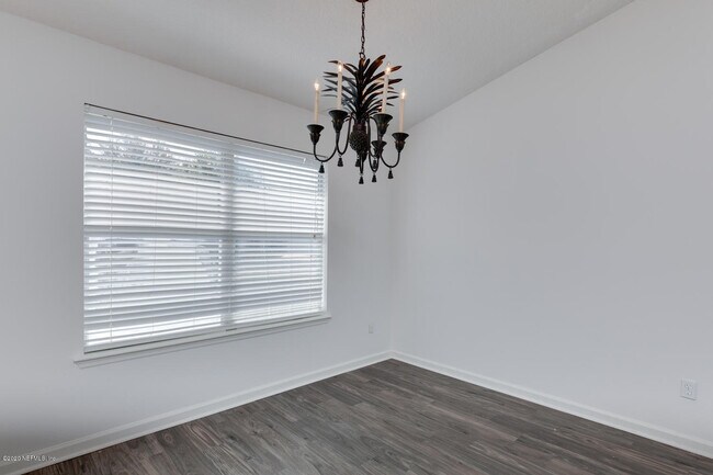 Building Photo - 8614 Derry Dr