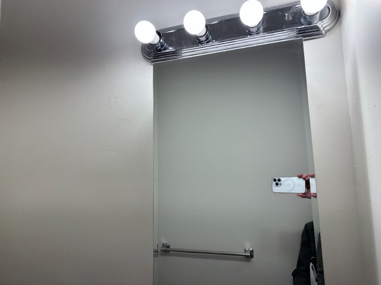 Building Photo - 9 Bentley Ave