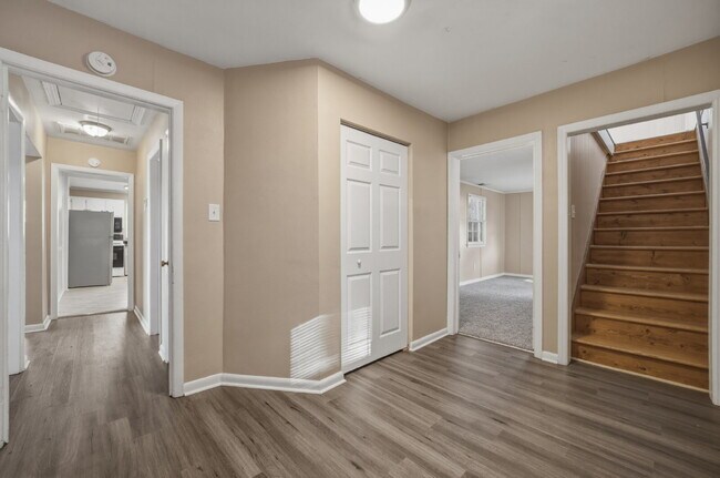 Building Photo - 3 BED, 1 BATH HOUSE FOR RENT IN CHESAPEAKE VA!