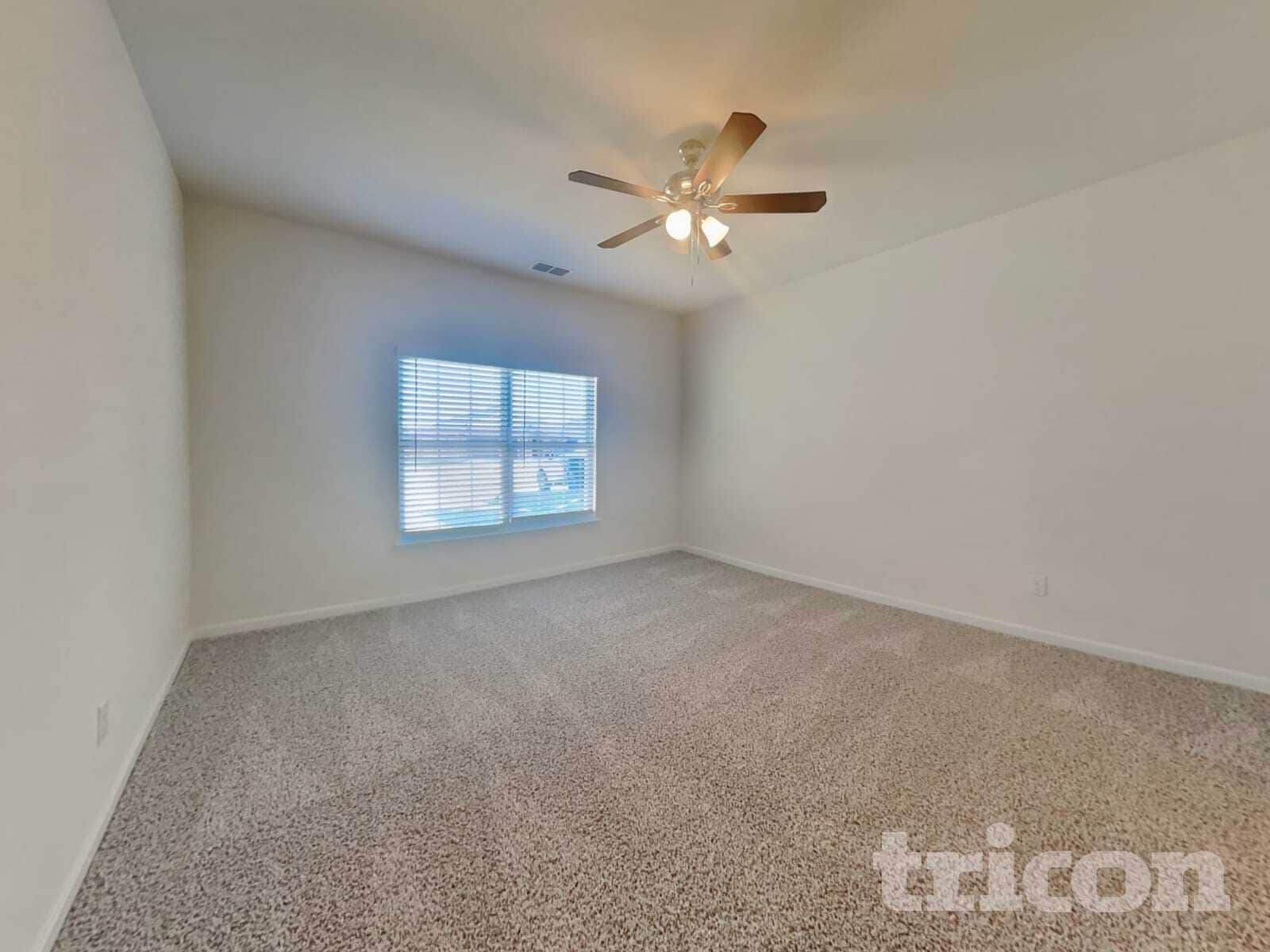 Building Photo - 1917 Belmont Dr