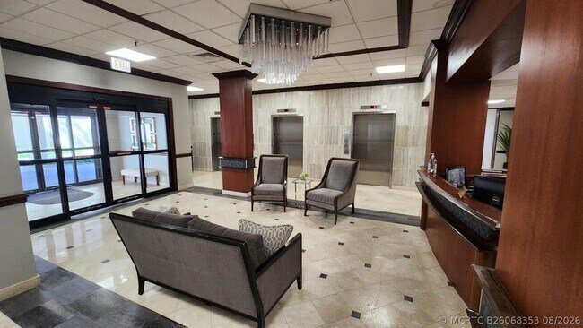 Building Photo - 3400 N Ocean Dr