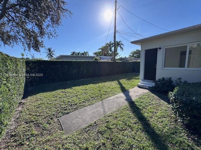 Building Photo - 900 SW 5th Ave