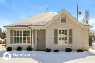 Building Photo - 4427 Pecan Creek Cir N