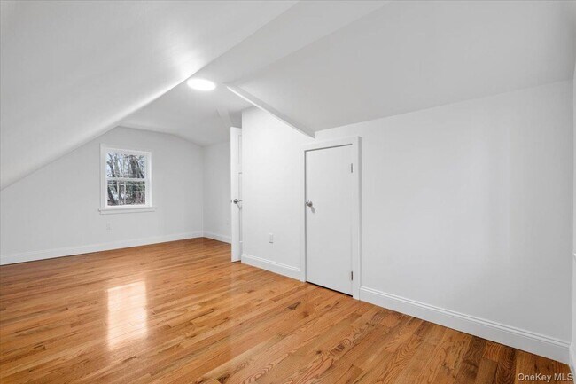 Building Photo - 66 Secor Rd