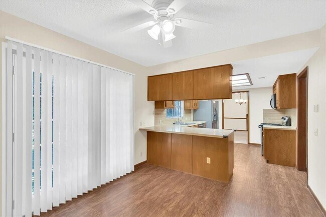 Building Photo - 2015 Mistywood Dr