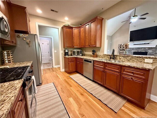 Building Photo - 476 Clearwater Harbor