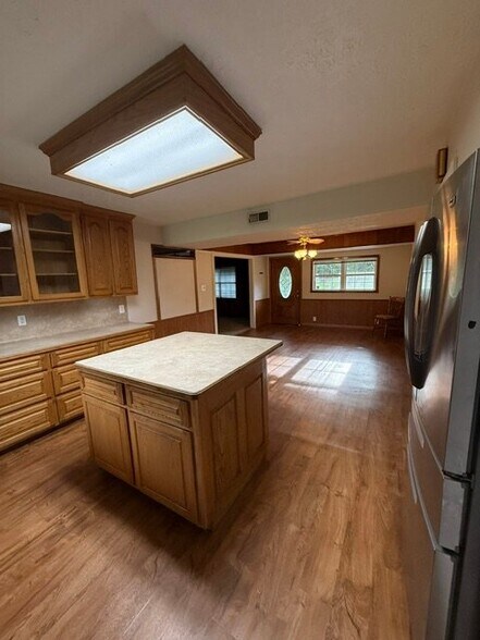 Building Photo - 1080 Turner Dr