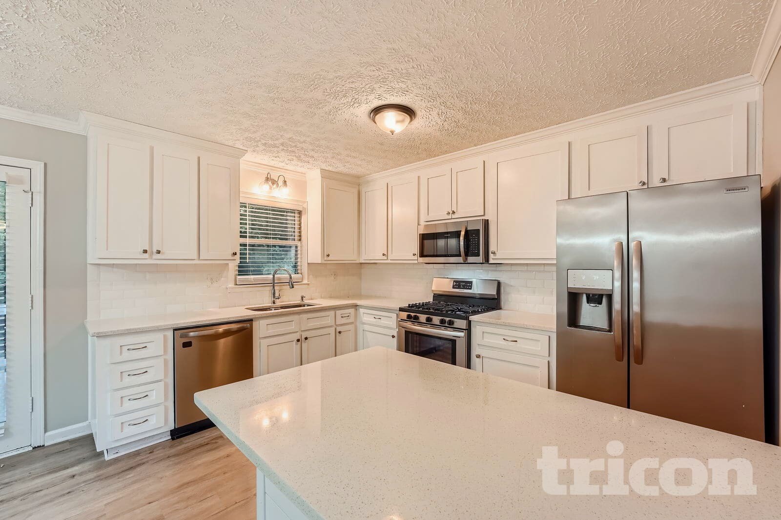 Building Photo - 2590 Mountain Brook Rd