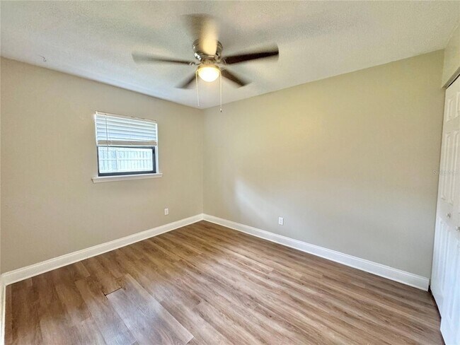 Building Photo - 1814 3rd St SE