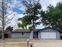 Building Photo - Home For Rent | 3 Bed | 2 Bath | 2 Car Gar...