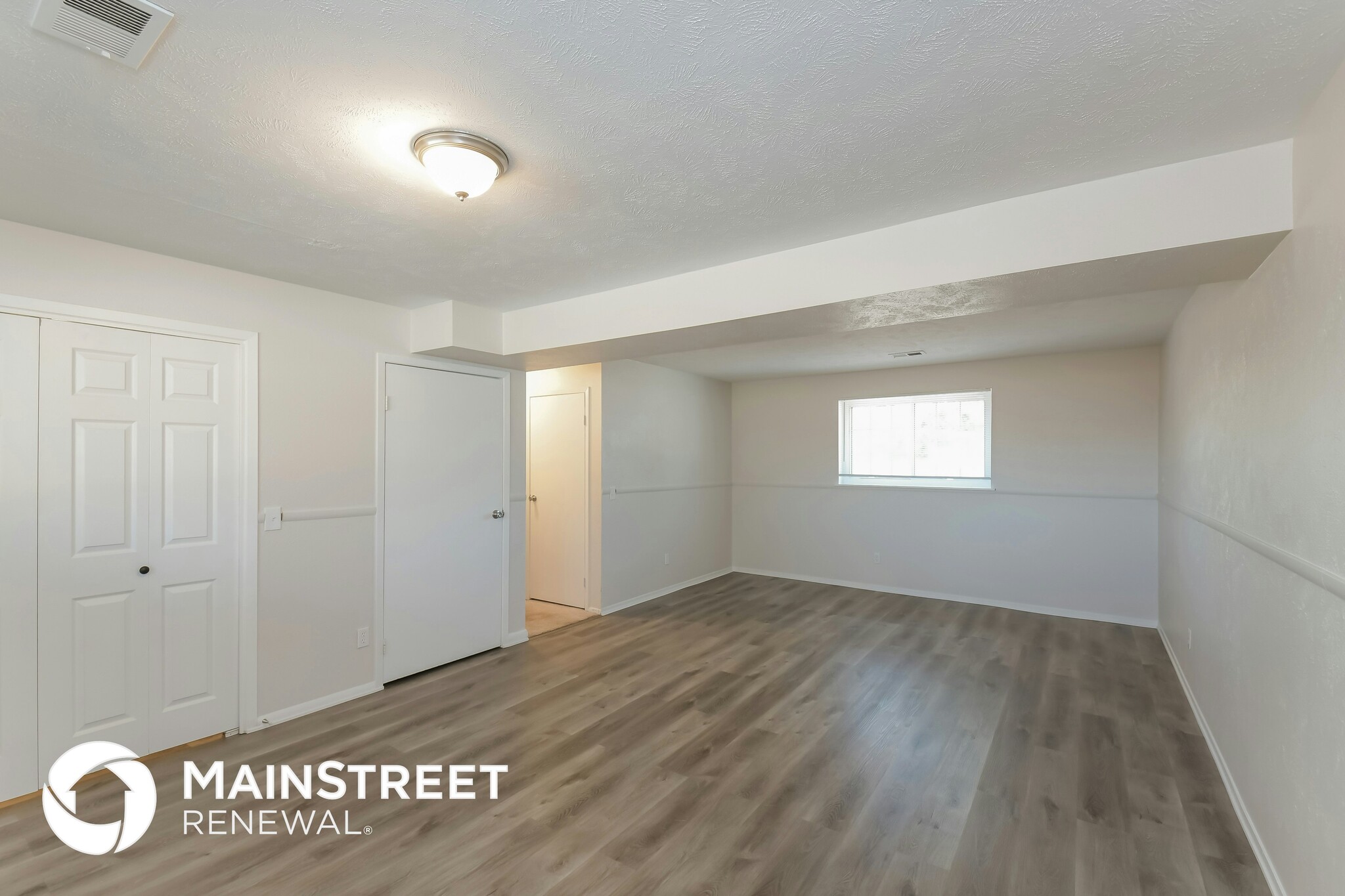 Building Photo - 17125 E Kent Dr