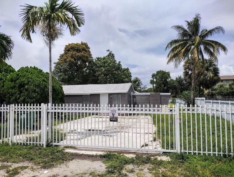 Building Photo - 2971 NW 132nd Ter