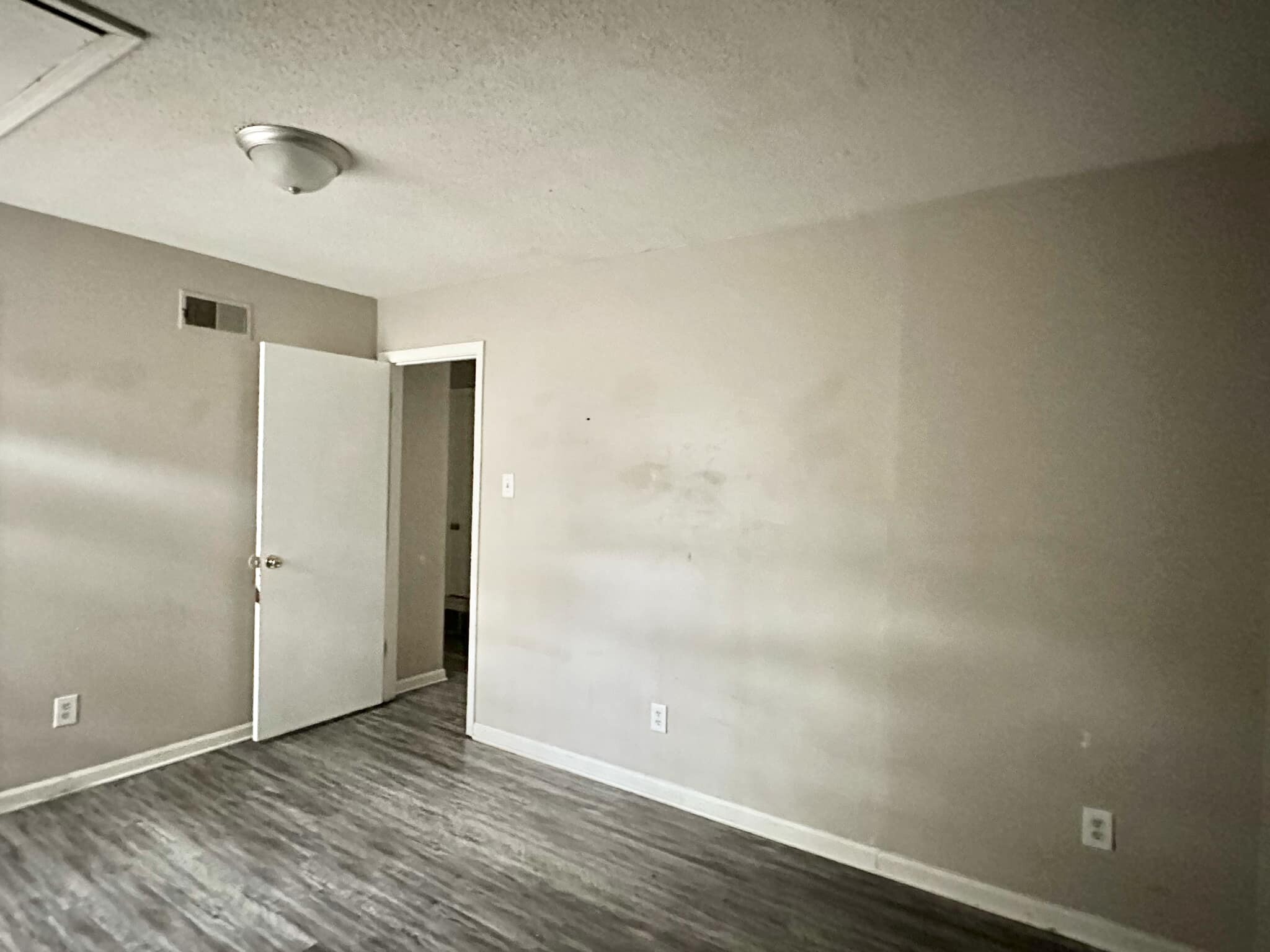 Building Photo - 2067 Goldbrier Ln