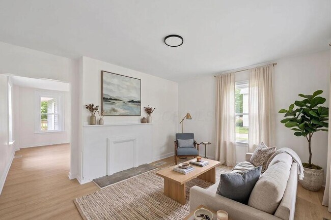 Building Photo - 308 S Highland Ave