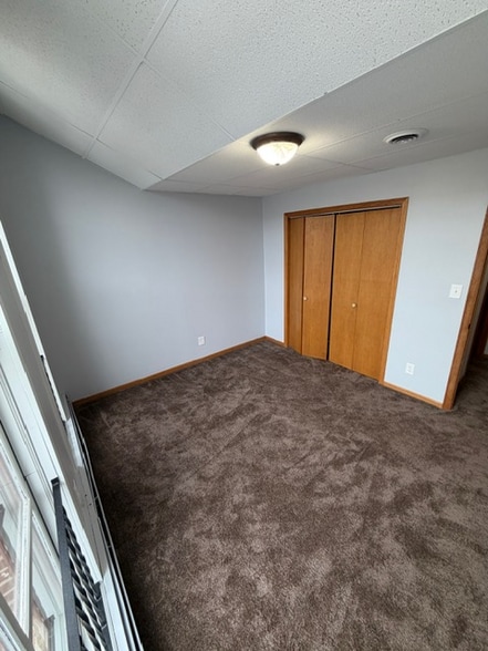 Building Photo - 205 Plum St