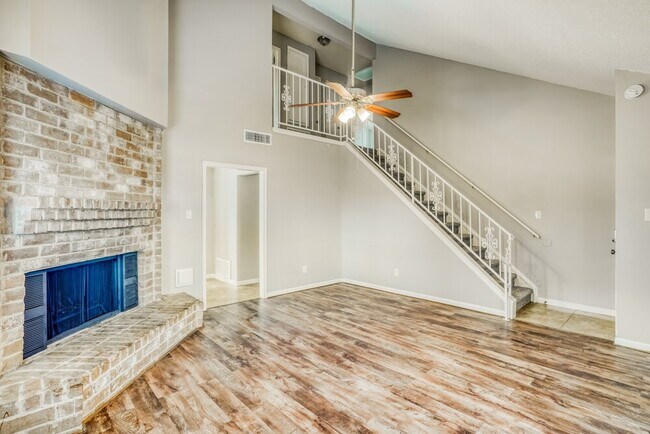 Building Photo - 11830 Perry Rd