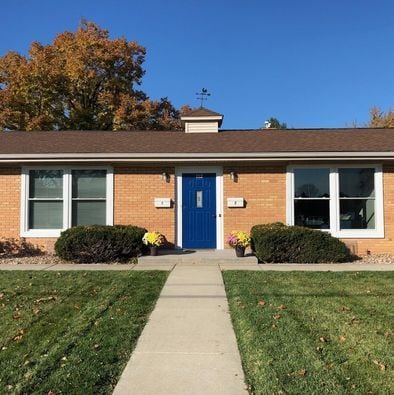 Building Photo - 112 E Dean Ave