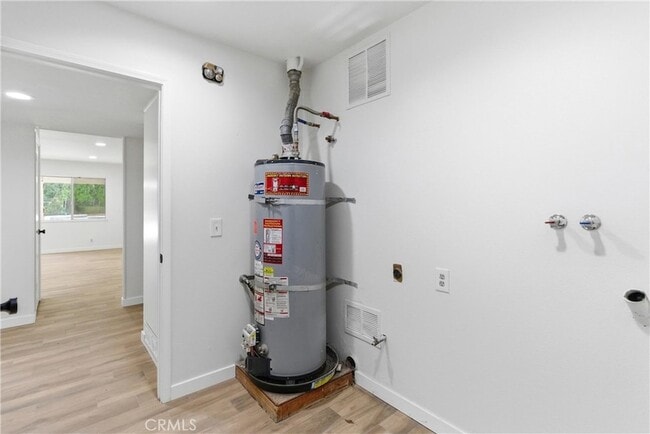 Building Photo - 5415 E Willowick Cir