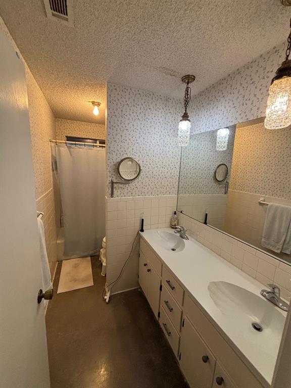 Building Photo - 7506 Downridge Dr