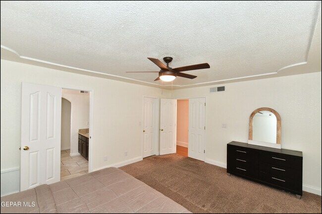 Building Photo - 1857 Ralph Janes Pl