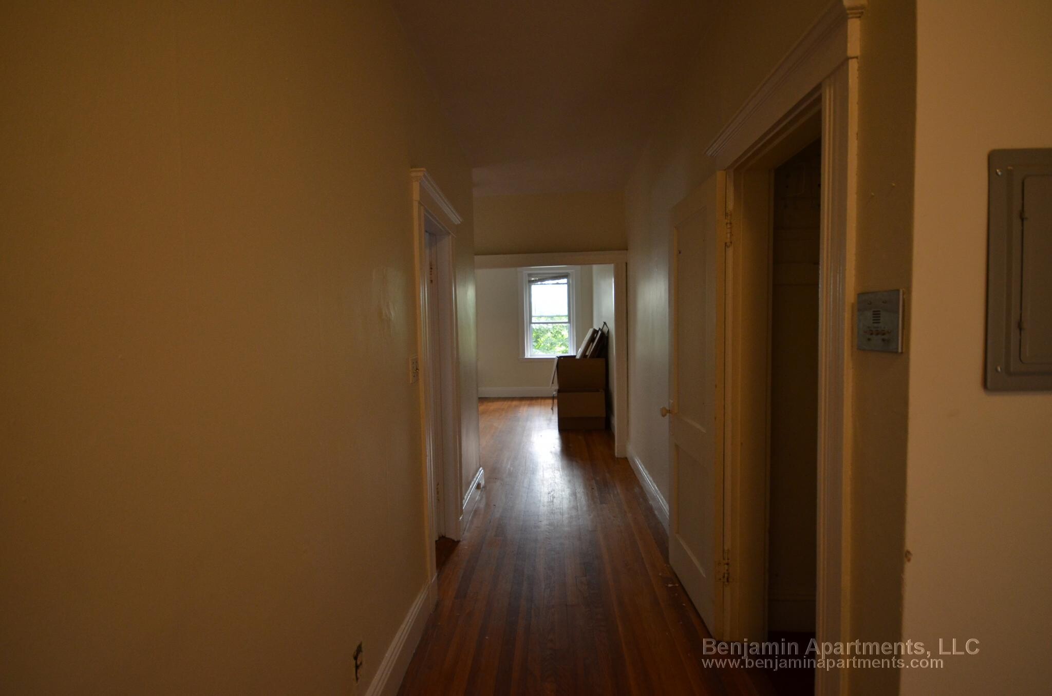 Building Photo - 8 Egremont Rd