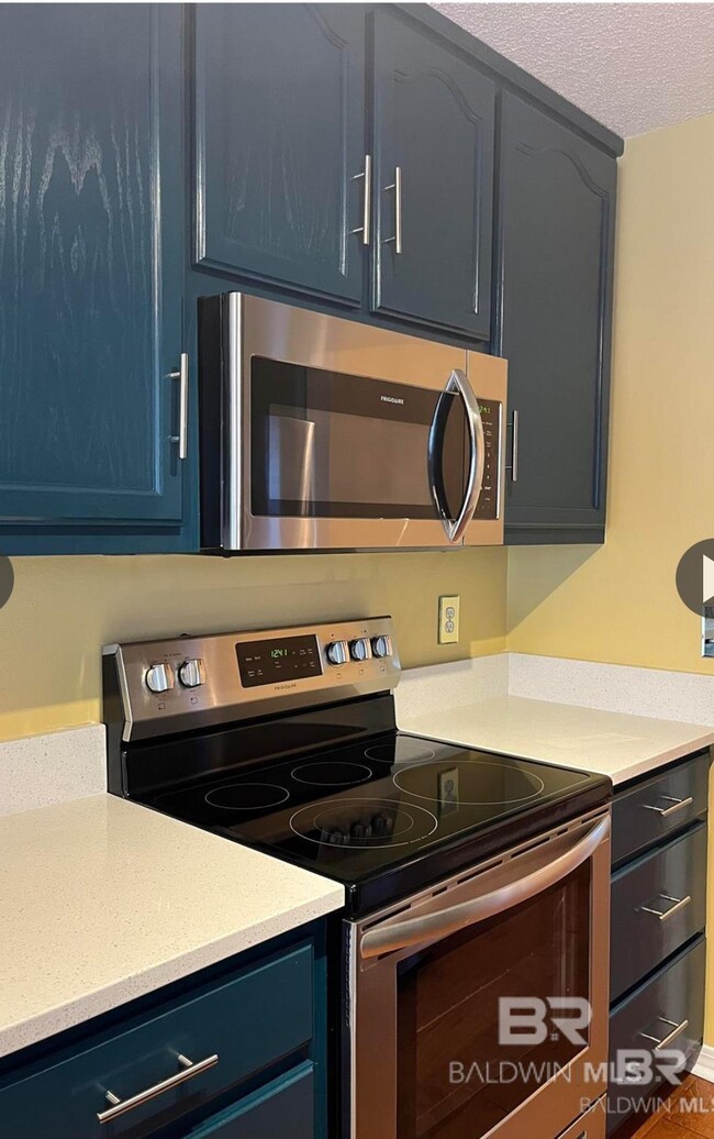 Building Photo - 4701 Avenue D Ave