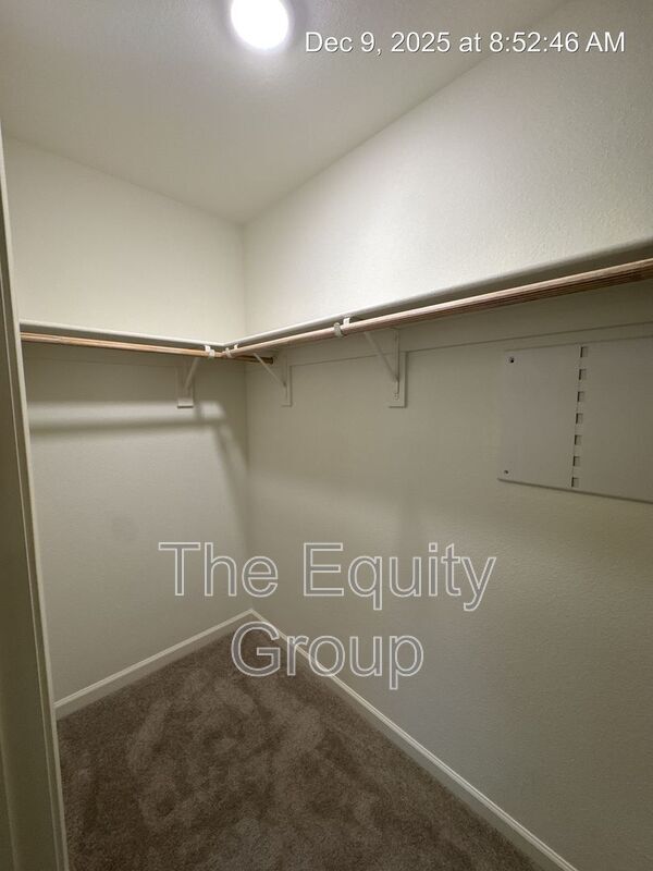 Building Photo - 7040 Avenue 310