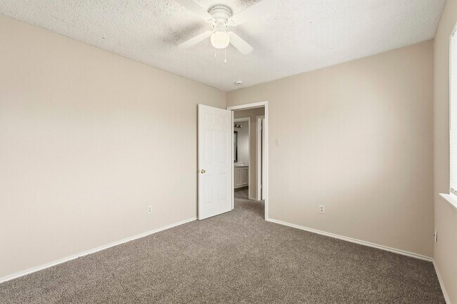 Building Photo - 16623 Red Gully Dr