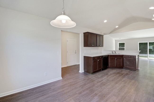 Building Photo - 604 Cade Avenue - Hartford - Statesboro