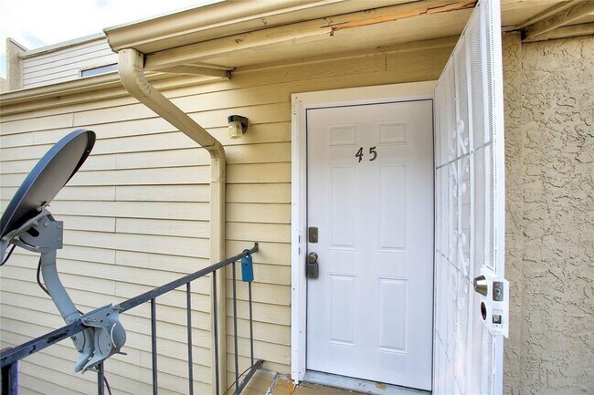 Building Photo - 10075 Westpark Dr